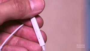 iPhone User? Here Is What Your iPhone Headphones Can Do For You!