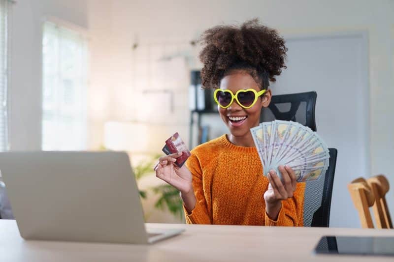 Teach online courses for passive income — Via G2